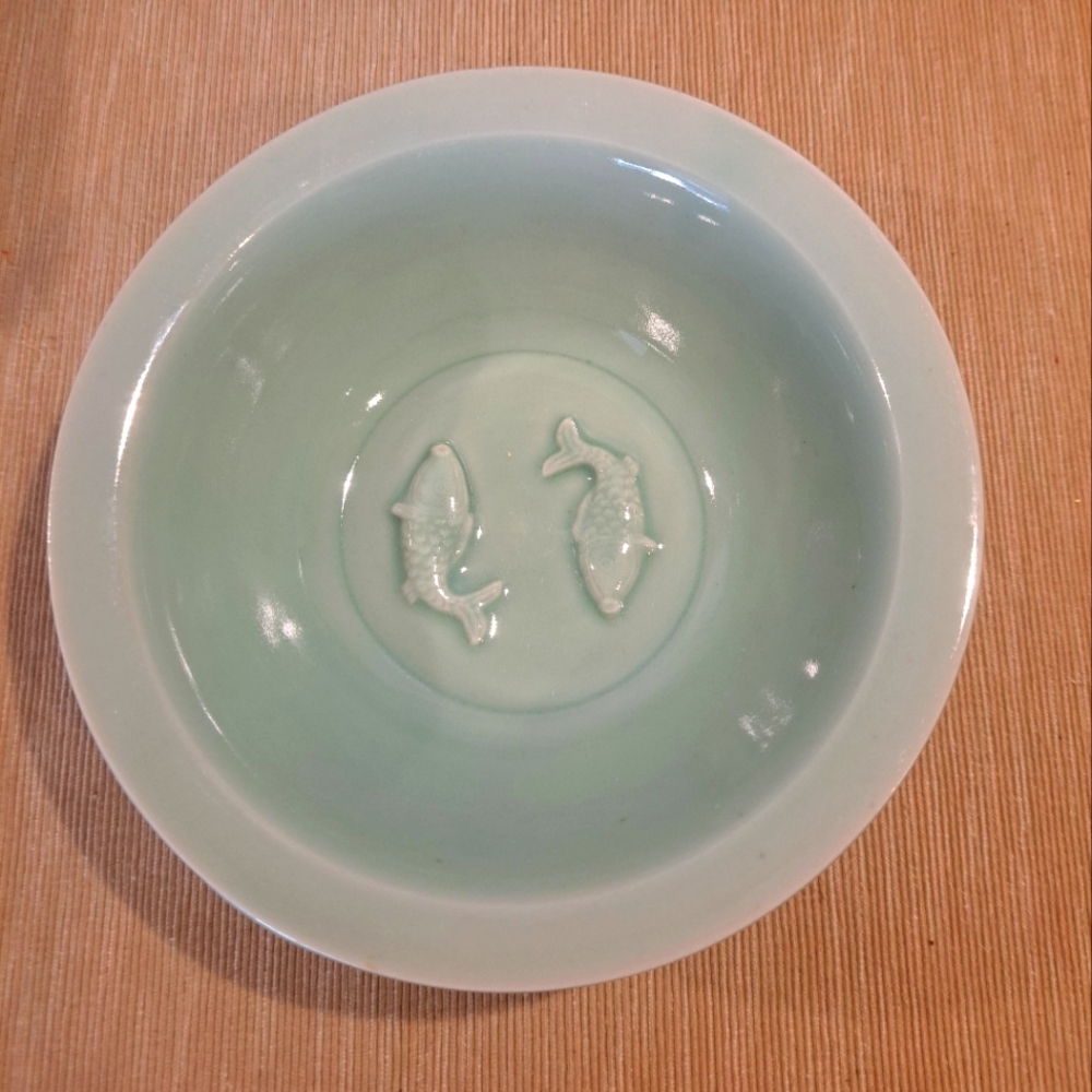 Chinese Celadon Bowl Twin Fish Motif Imperial Mark Ming Dynasty Style
